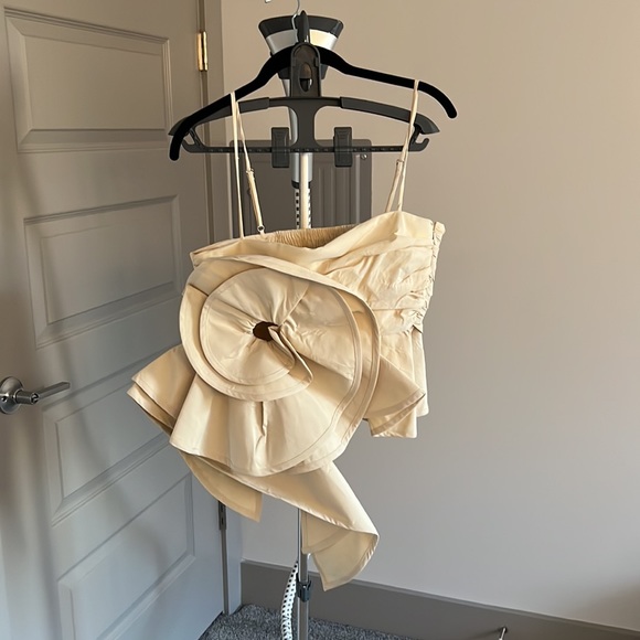 ZARA Voluminous Flower Top Limited Edition - Picture 9 of 10